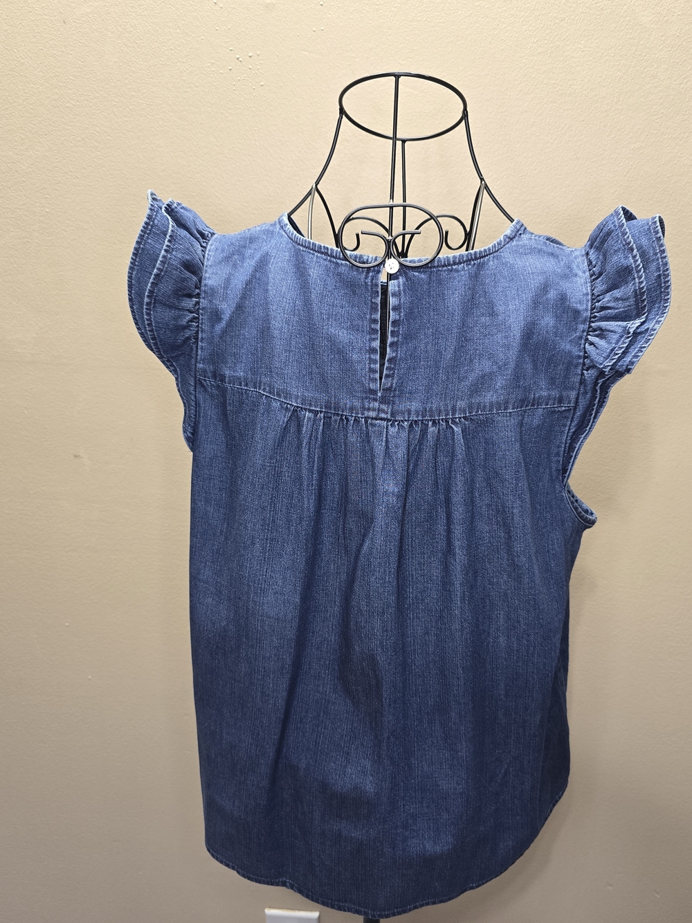 NWT J. Crew Re-Imagined Chambray Ruffle Sleeve Pintuck Top, Size L - Picture 9 of 9